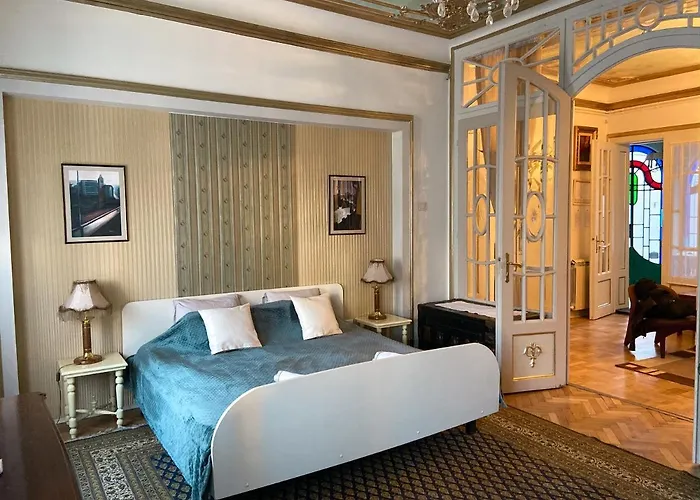 House Of The Greats Skadarlija * ベオグラード