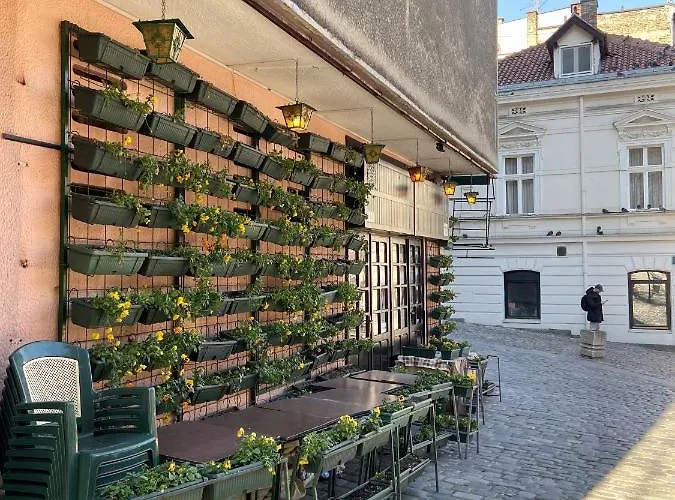 House Of The Greats Skadarlija ベオグラード